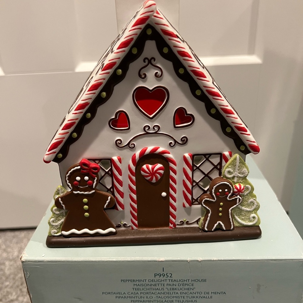 Peppermint House Holiday Decoration